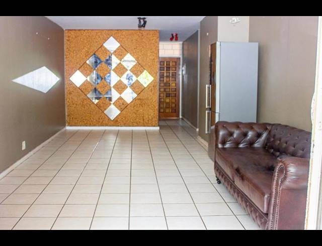 2 BEDROOM APARTMENT FOR SALE IN ARCADIA